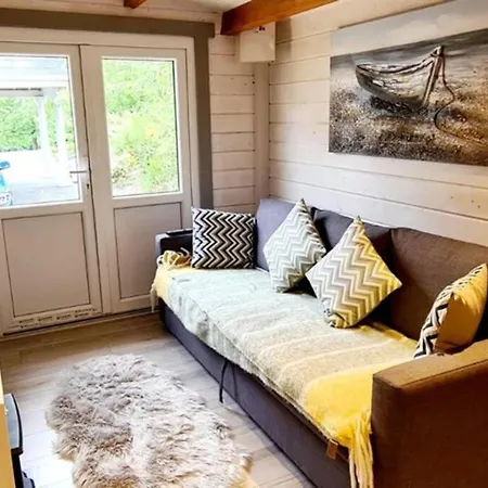 The Hideaway Cabin